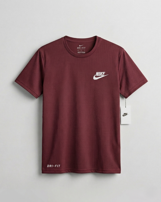 Burgendy Mesh Stretch Sports T‑Shirt – BeBold