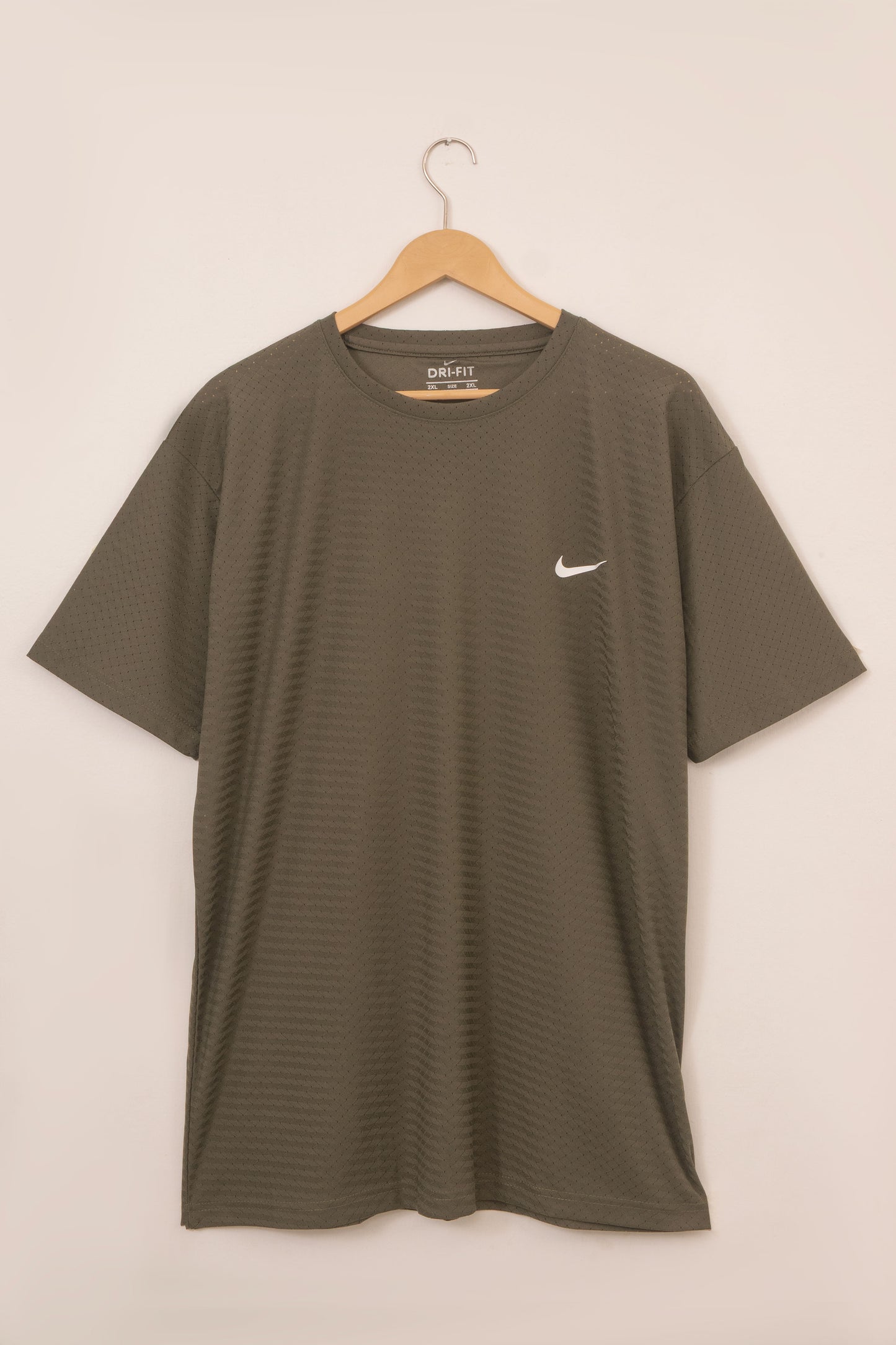 Olive Green Mesh Strech Sports T‑Shirt – BeBold